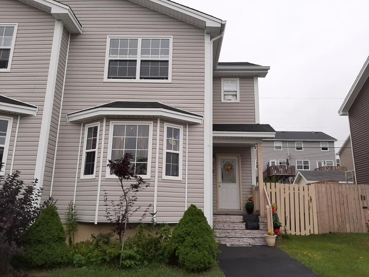 Cozy Pet Friendly Home St. John's Exterior photo